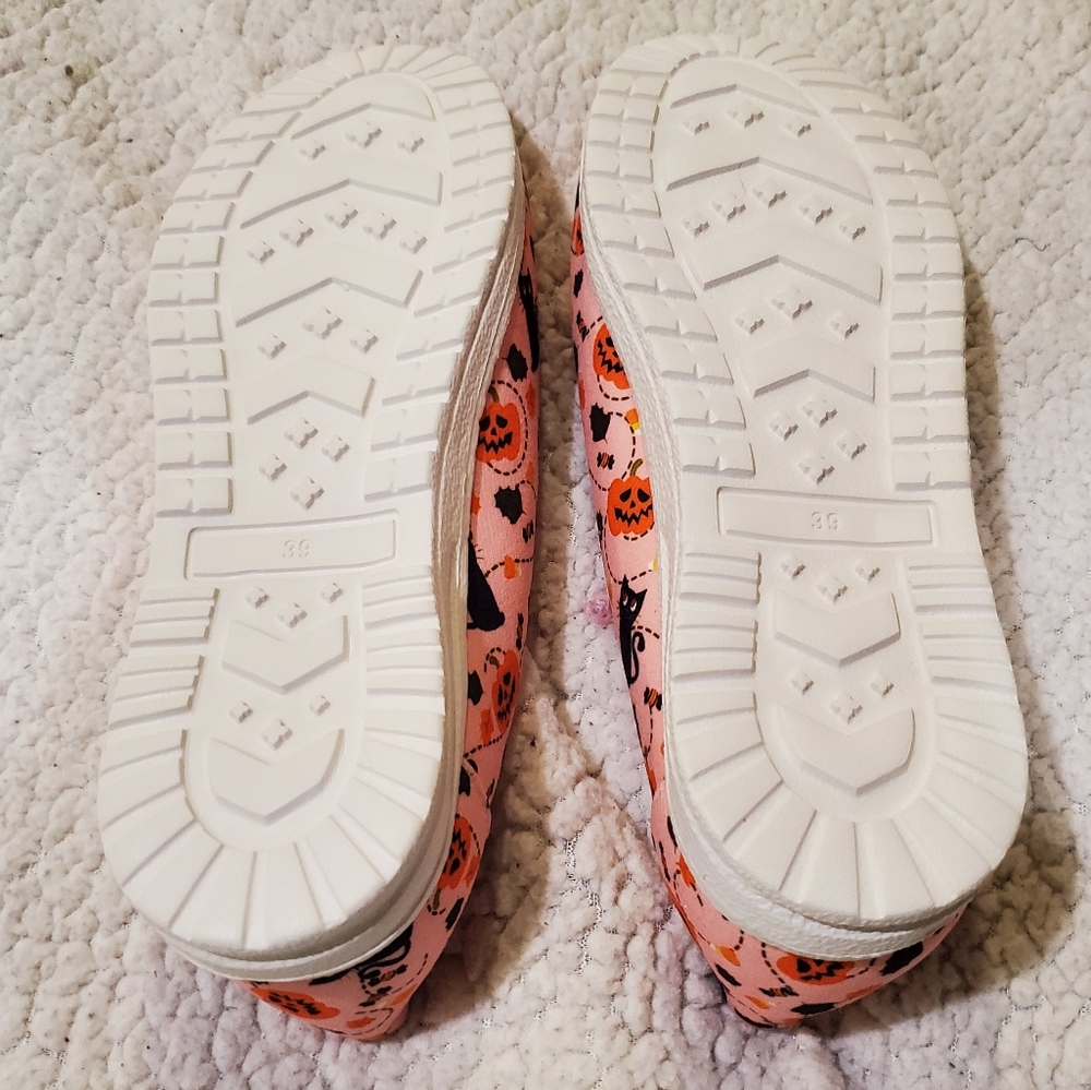 Pink Halloween Themed Women's Shoes - Picture 4 of 8